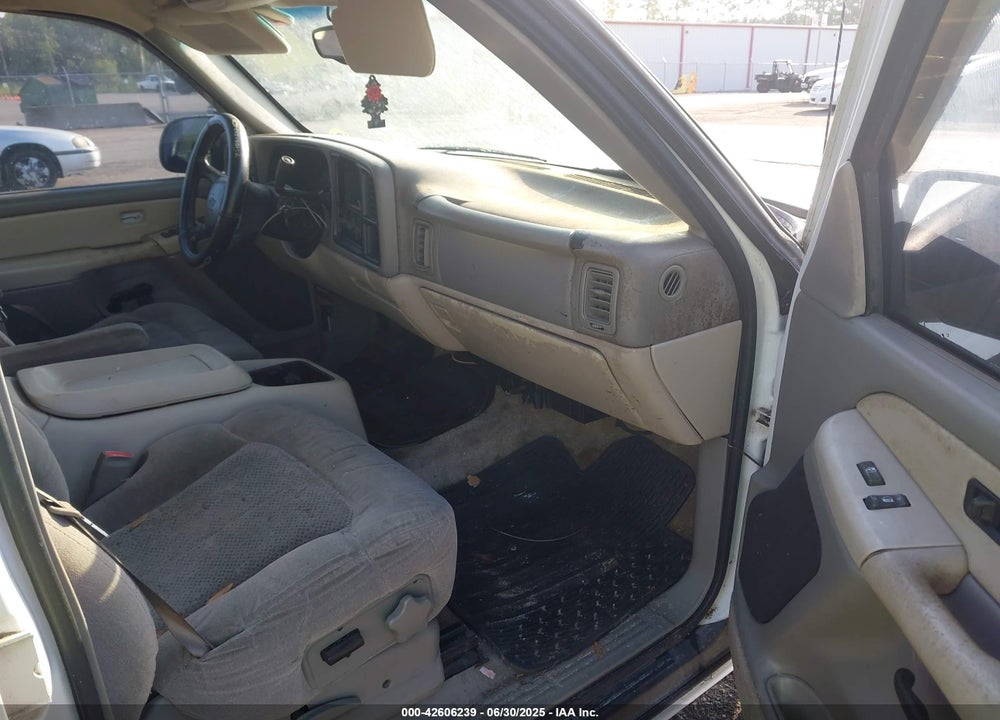 2001 CHEVROLET TAHOE LS VIN: 1GNEK13T41J124223