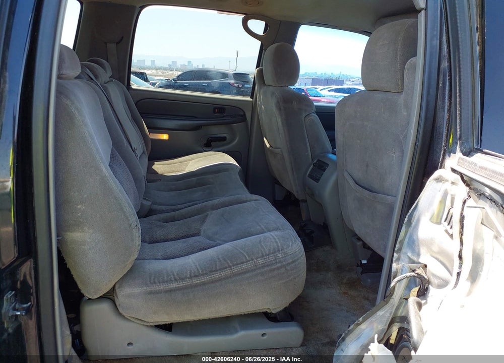 2003 CHEVROLET SUBURBAN 1500 LS VIN: 3GNEC16T83G154905
