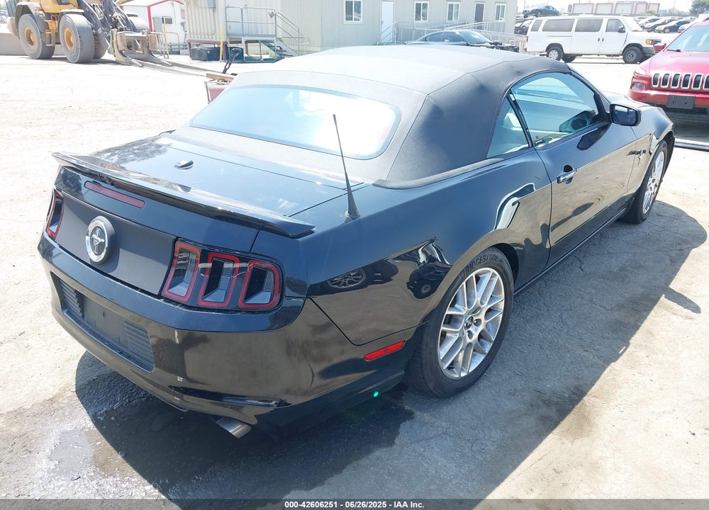 2014 FORD MUSTANG VIN: 1ZVBP8EM0E5275146