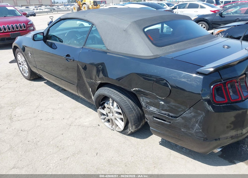 2014 FORD MUSTANG VIN: 1ZVBP8EM0E5275146