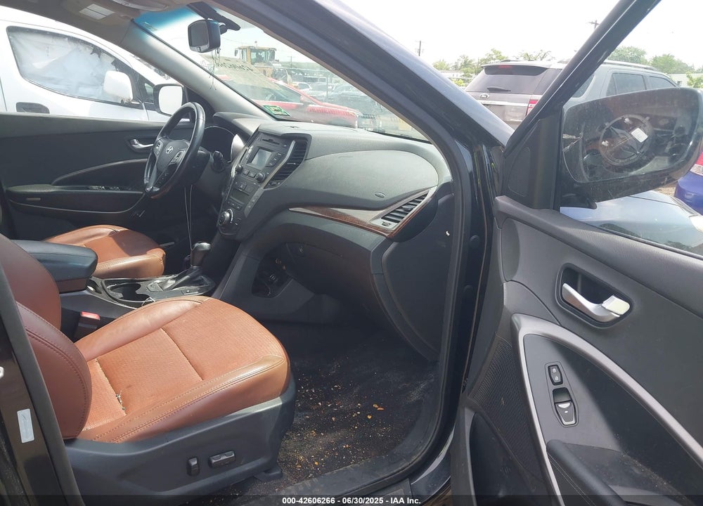 2013 HYUNDAI SANTA FE VIN: 5XYZUDLA2DG090856