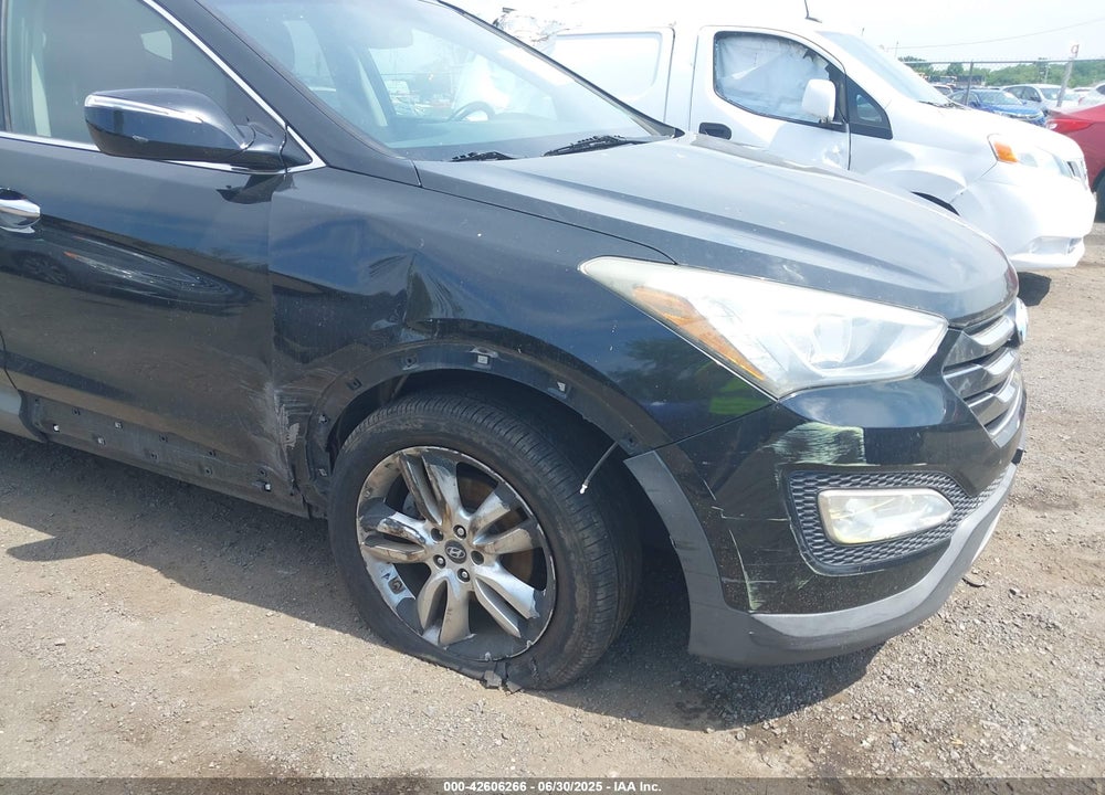 2013 HYUNDAI SANTA FE VIN: 5XYZUDLA2DG090856