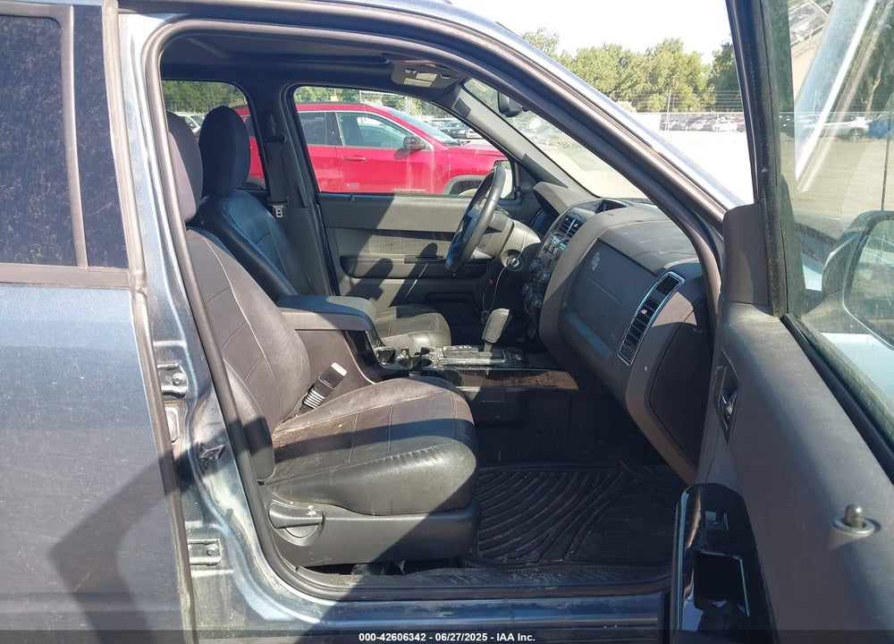 2011 FORD ESCAPE VIN: 1FMCU9EGXBKC63790