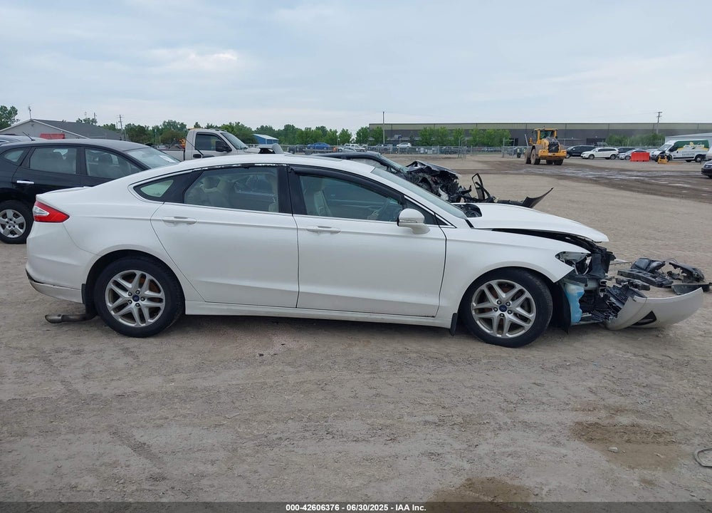 2015 FORD FUSION SE VIN: 1FA6P0HD8F5100832