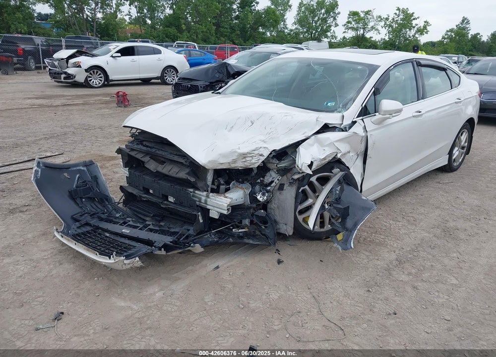 2015 FORD FUSION SE VIN: 1FA6P0HD8F5100832