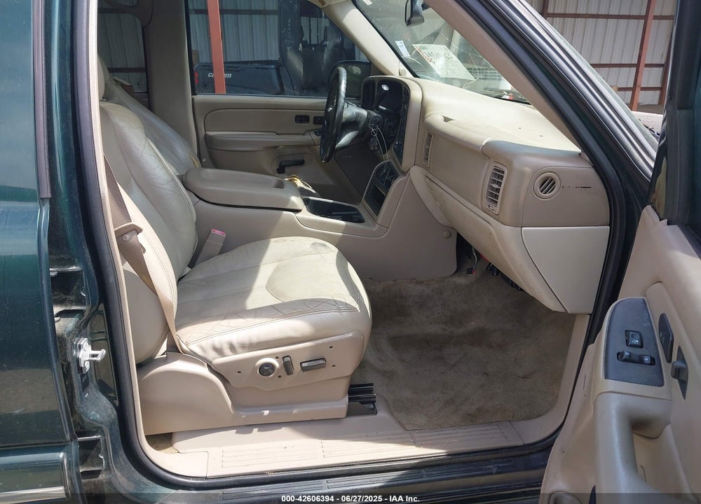 2004 CHEVROLET SUBURBAN 1500 LT VIN: 3GNEC16Z64G275762