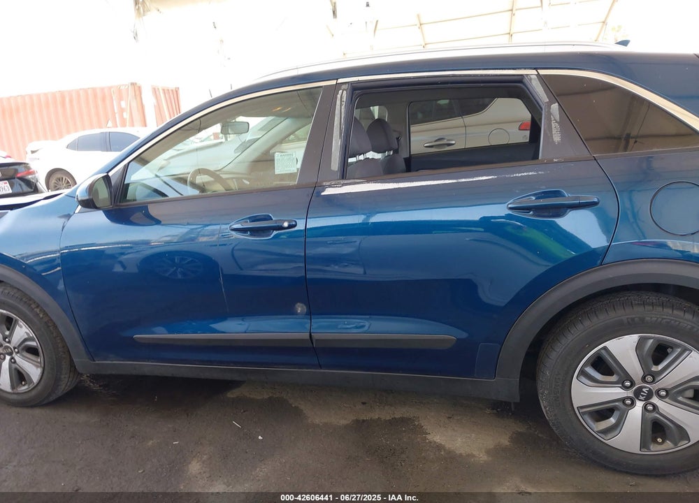 2020 KIA NIRO VIN: KNDCB3LC8L5439131