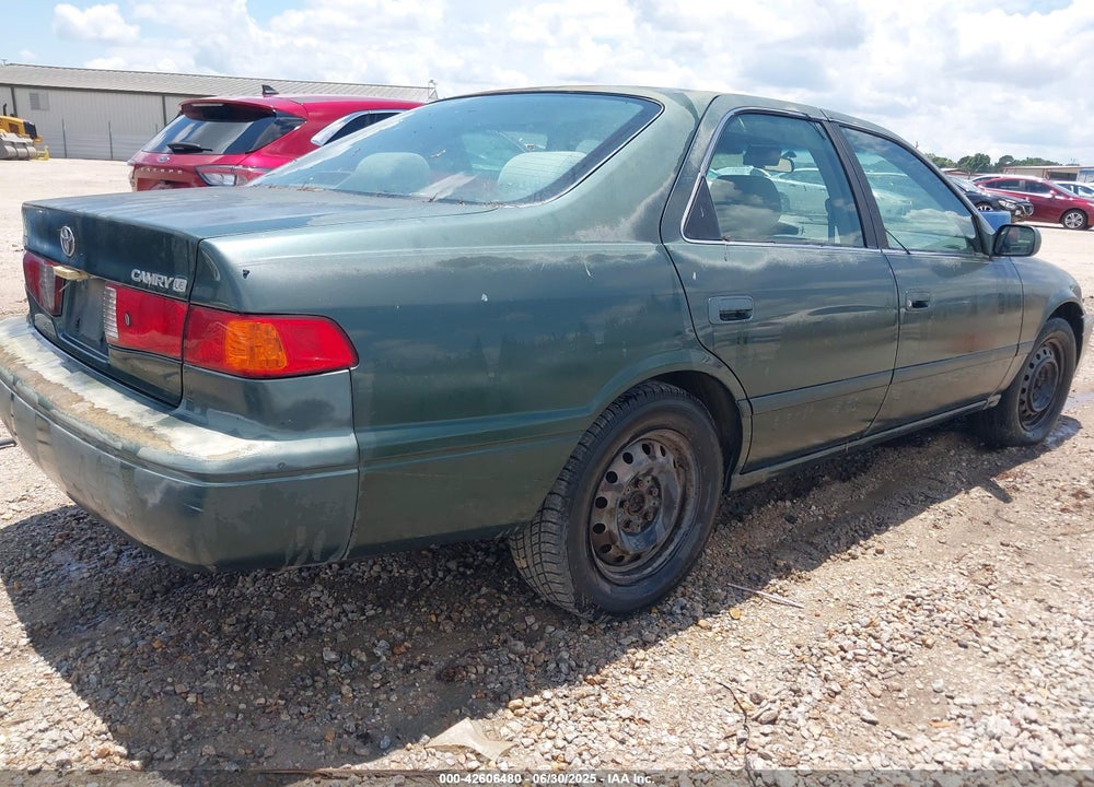 2001 TOYOTA CAMRY LE VIN: JT2BG22K310599145