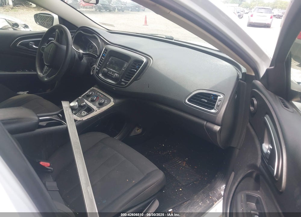 2016 CHRYSLER 200 VIN: 1C3CCCFB6GN145964
