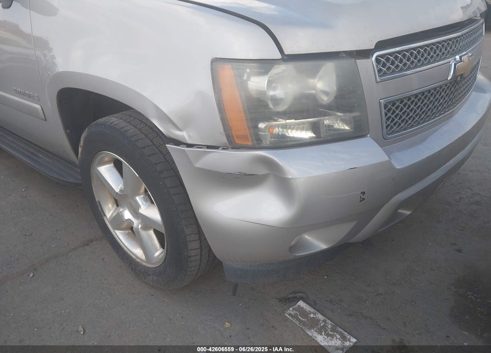 2008 CHEVROLET TAHOE VIN: 1GNFC13088R271468