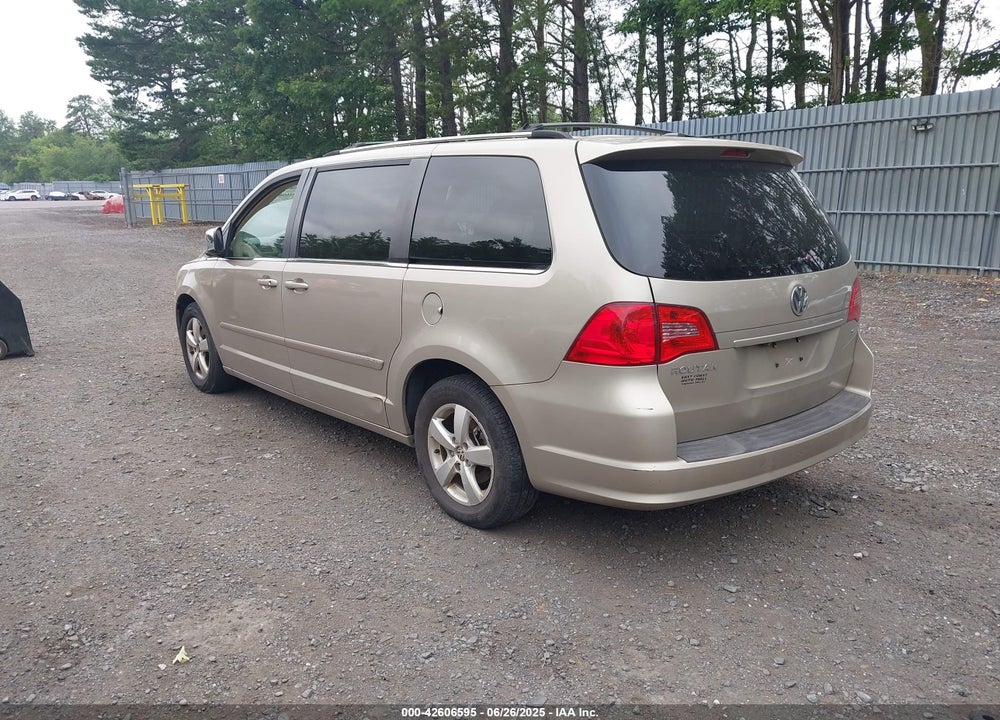 2009 VOLKSWAGEN ROUTAN VIN: 2V8HW64X89R598857