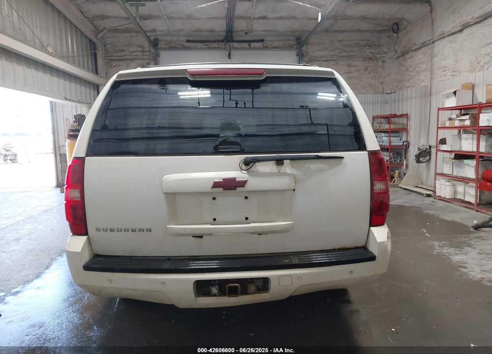 2008 CHEVROLET SUBURBAN 1500 LT VIN: 3GNFK16378G195394