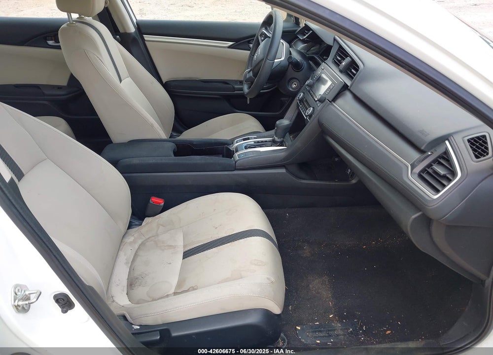 2018 HONDA CIVIC LX VIN: 2HGFC2F53JH553093