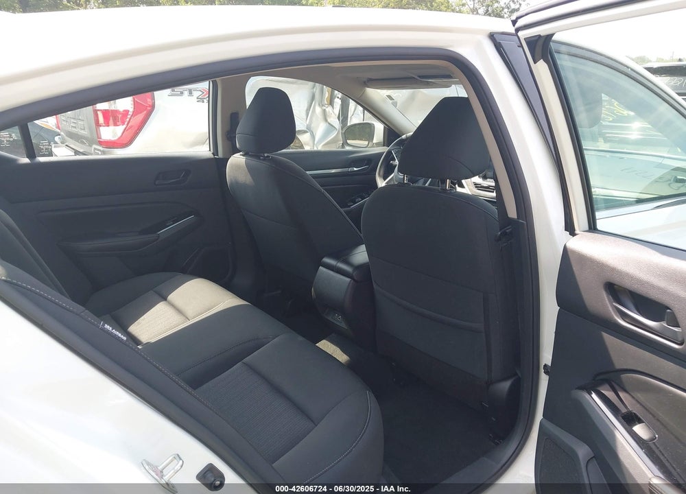 2023 NISSAN ALTIMA SV FWD VIN: 1N4BL4DV4PN374885