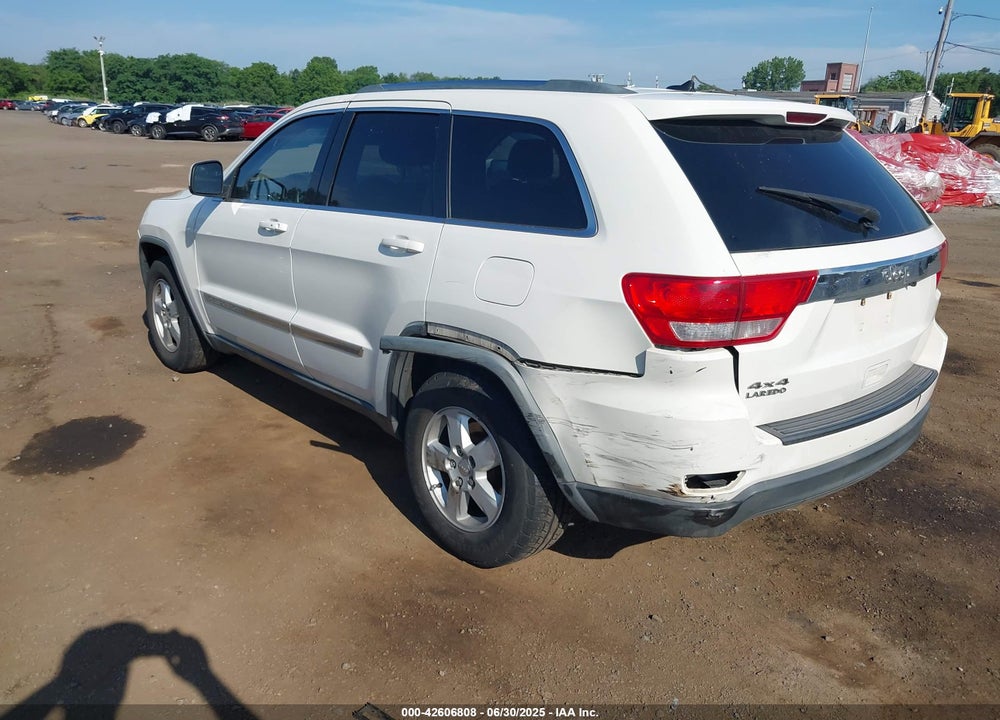2011 JEEP GRAND CHEROKEE VIN: 1J4RR4GG4BC555116