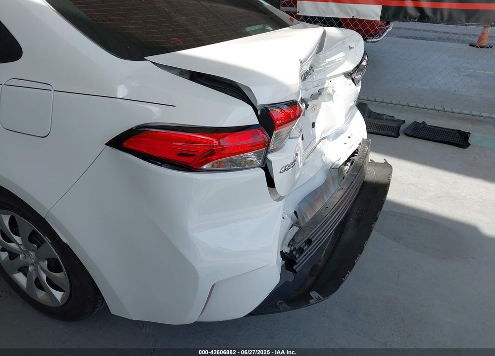 2024 TOYOTA COROLLA VIN: 5YFB4MDE2RP122243
