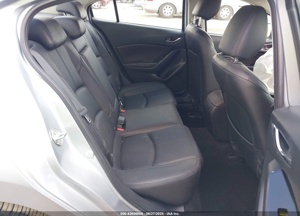 2018 MAZDA 3 TOURING VIN: 3MZBN1V37JM177580