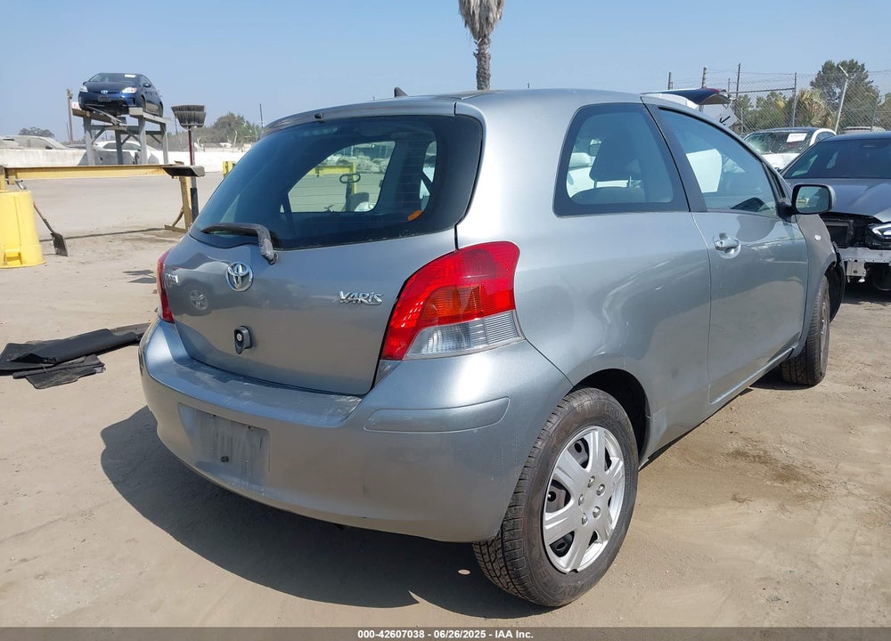 2009 TOYOTA YARIS VIN: JTDJT903095236853