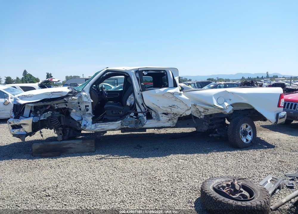 2021 RAM 2500 VIN: 3C6UR5JL9MG555213