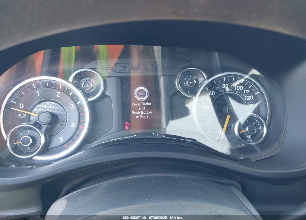 2021 RAM 2500 VIN: 3C6UR5JL9MG555213