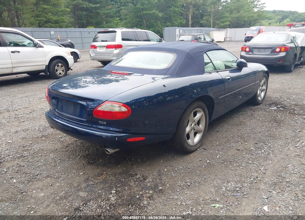 2000 JAGUAR XK8 VIN: SAJJA42C5YNA10364