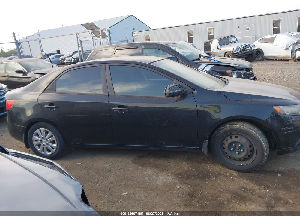 2011 KIA FORTE EX VIN: KNAFU4A24B5462215