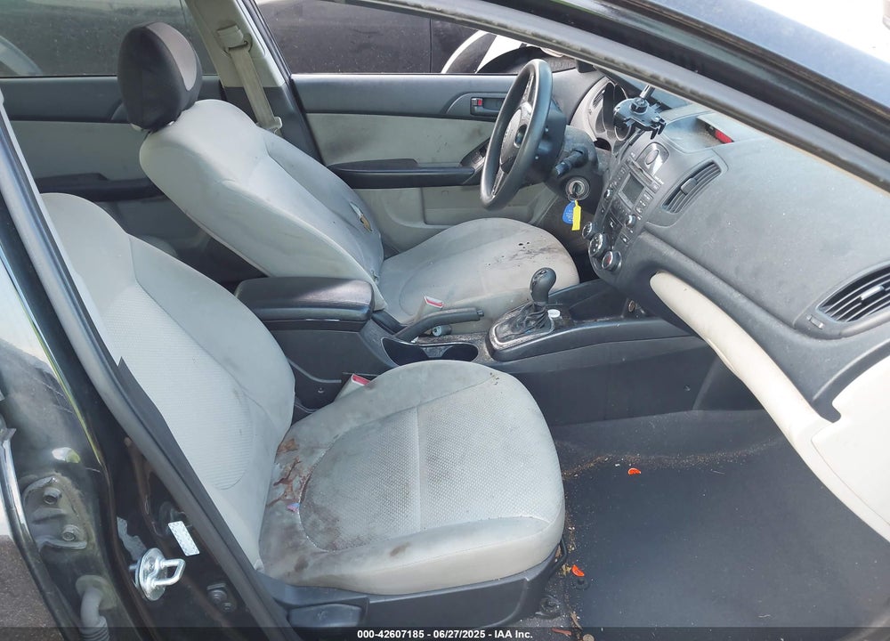 2011 KIA FORTE EX VIN: KNAFU4A24B5462215