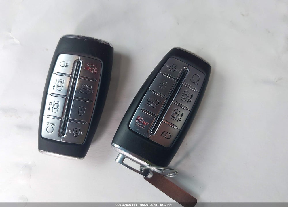 2023 GENESIS GV70 VIN: KMUMADTB4PU098985