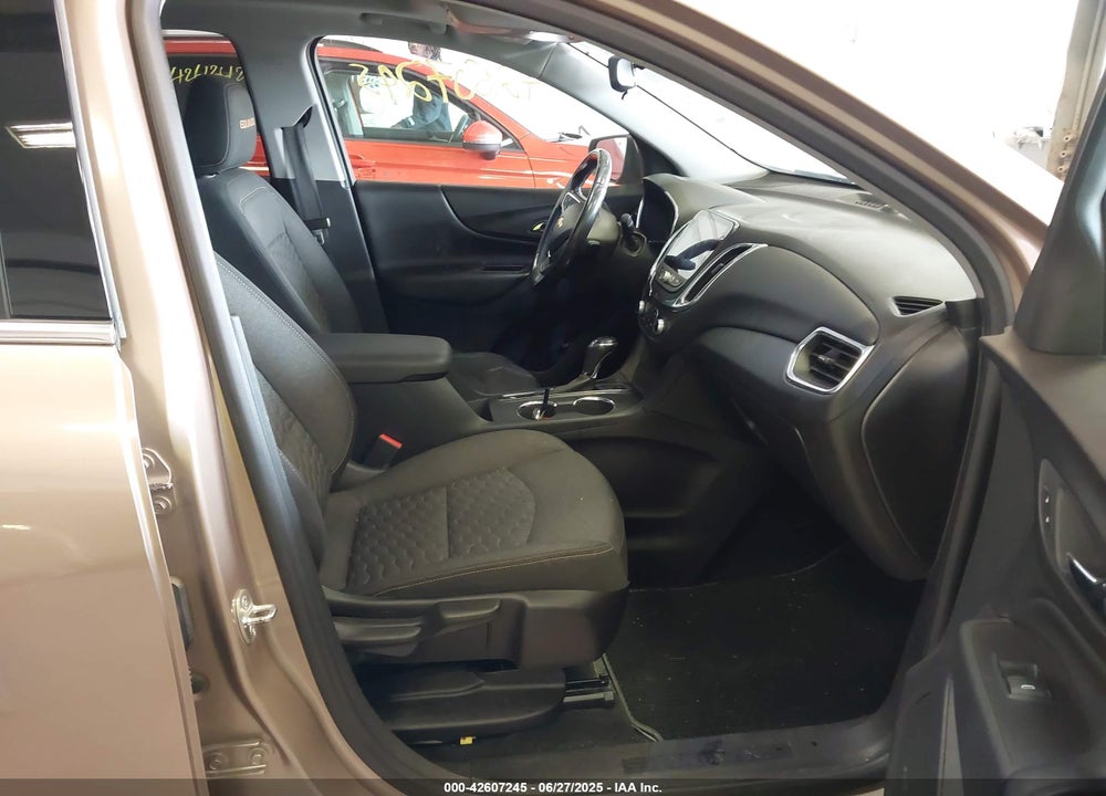 2019 CHEVROLET EQUINOX VIN: 2GNAXUEV8K6177764