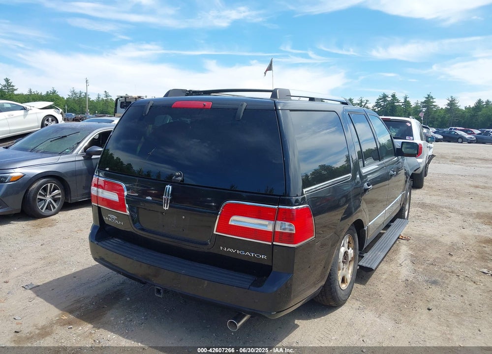 2008 LINCOLN NAVIGATOR VIN: 5LMFU28598LJ22420