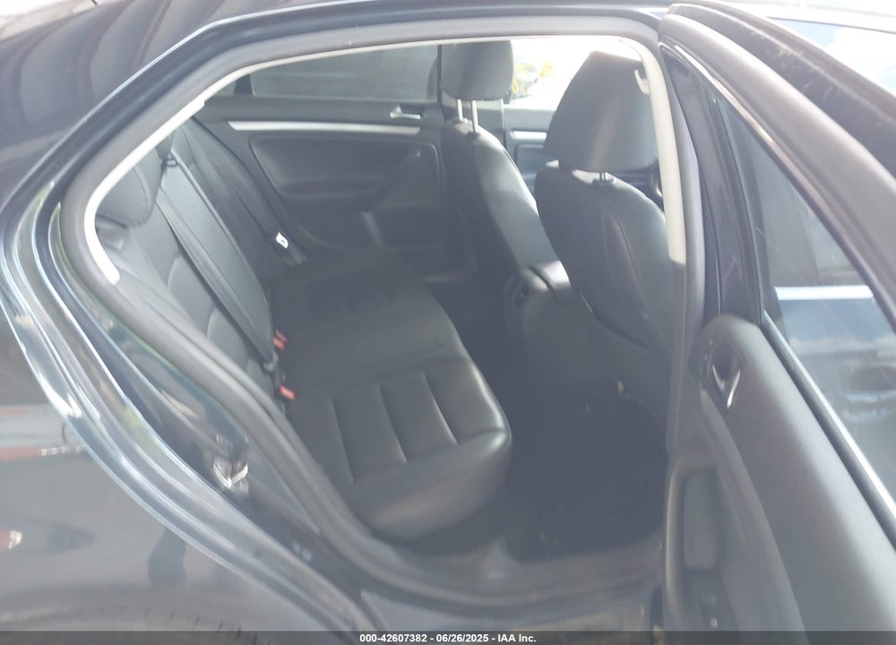 2009 VOLKSWAGEN JETTA VIN: 3VWRZ71K69M145816