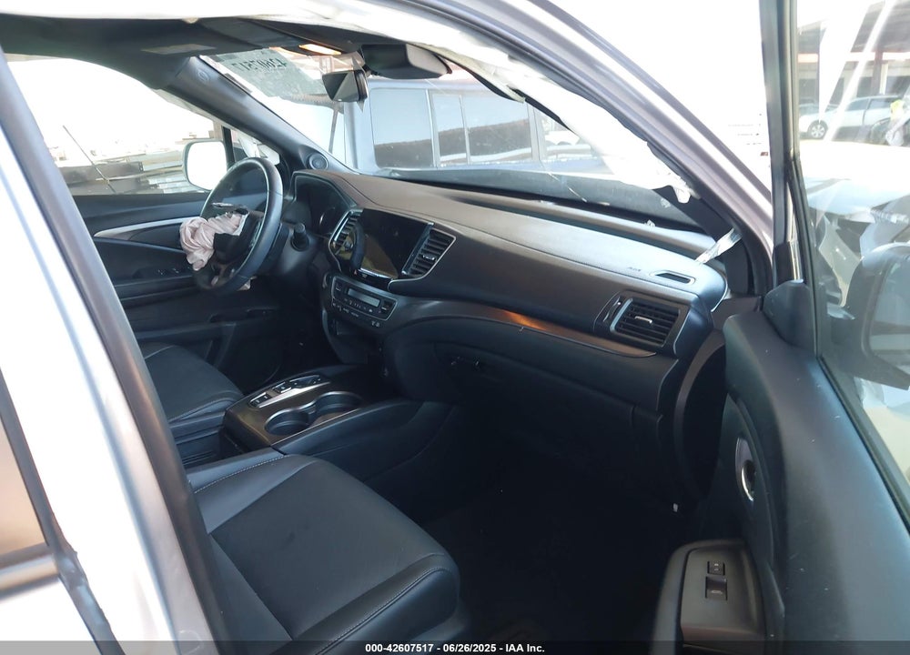 2020 HONDA PASSPORT VIN: 5FNYF7H56LB002724