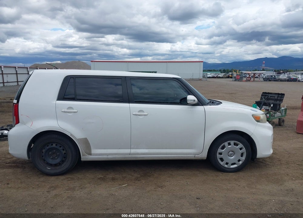 2015 SCION XB VIN: JTLZE4FE2FJ068939