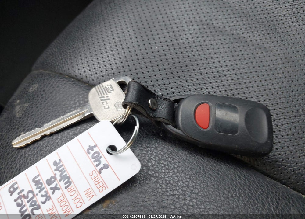 2015 SCION XB VIN: JTLZE4FE2FJ068939