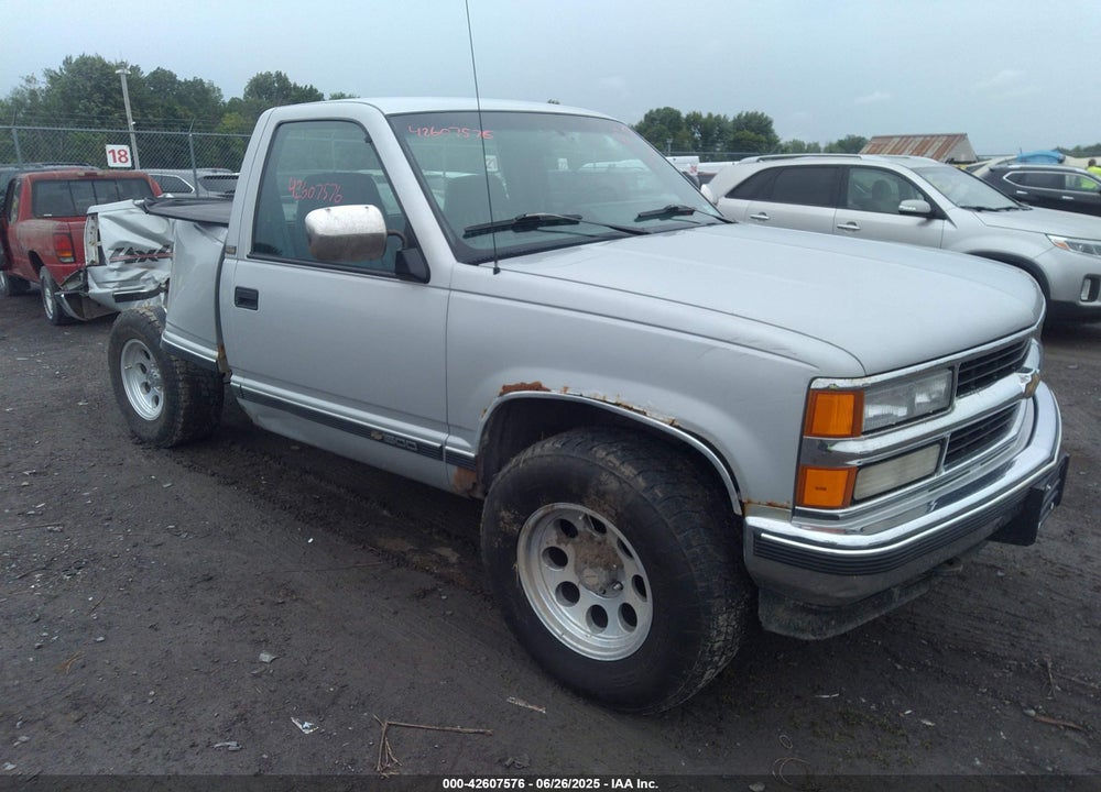1994 CHEVROLET GMT-400 K1500 VIN: 1GCEK14H6RZ267223