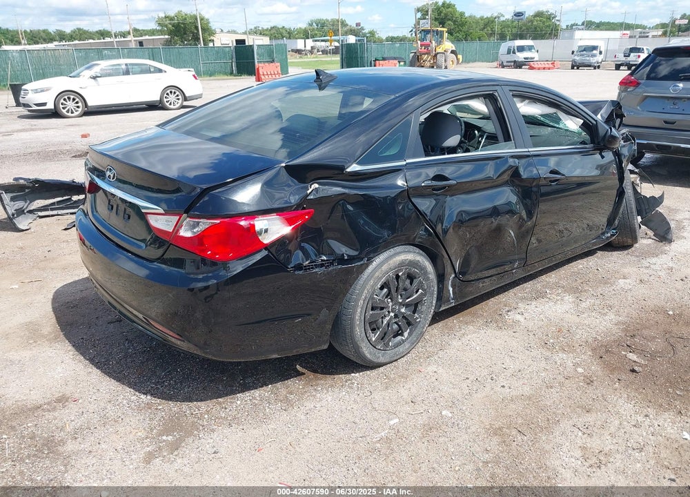 2011 HYUNDAI SONATA VIN: 5NPEB4AC9BH060476