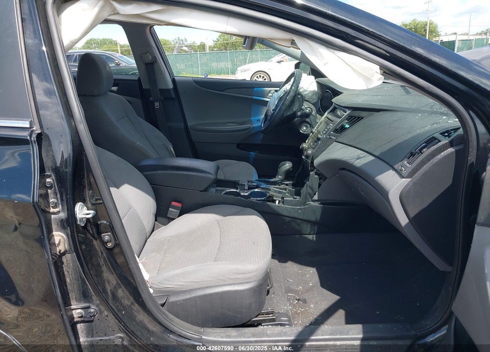 2011 HYUNDAI SONATA VIN: 5NPEB4AC9BH060476