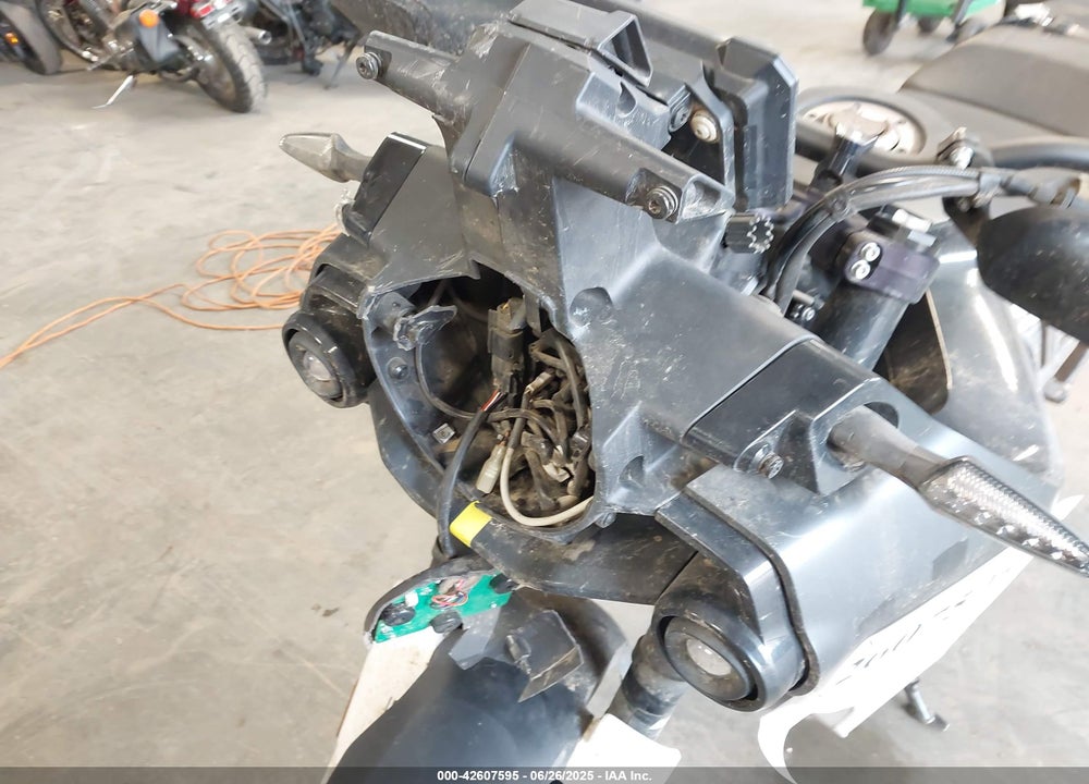 2023 HUSQVARNA NORDEN 901 VIN: VBKUN6408PM859614