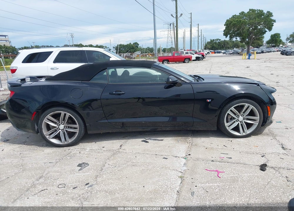 2017 CHEVROLET CAMARO VIN: 1G1FB3DS8H0174808