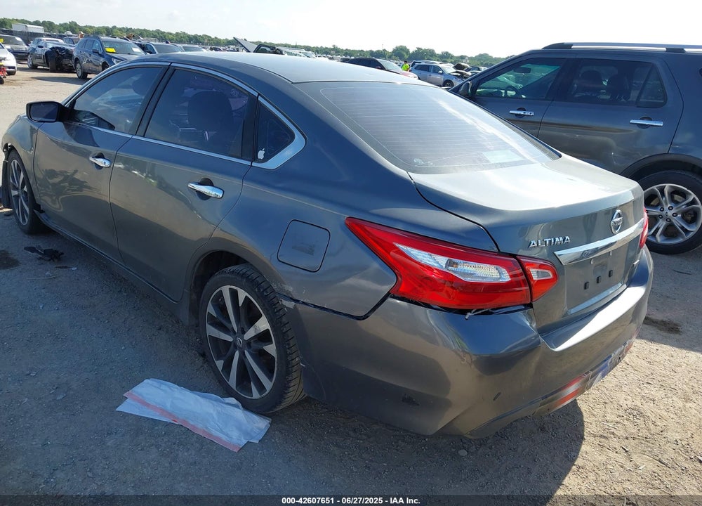 2016 NISSAN ALTIMA VIN: 1N4AL3AP1GN307883