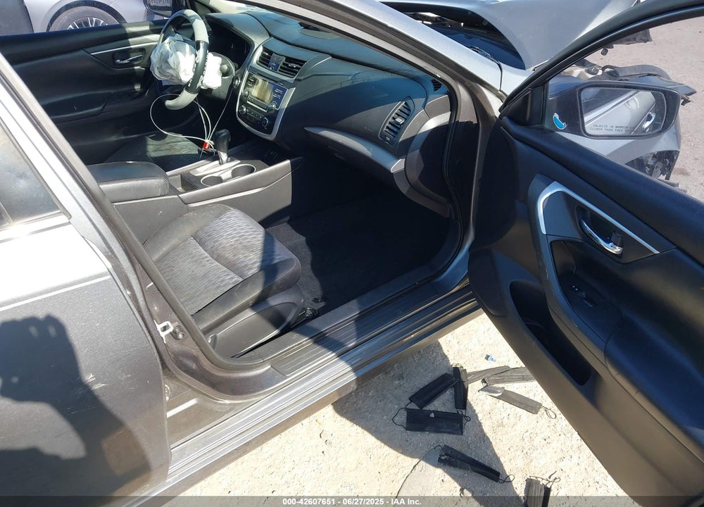 2016 NISSAN ALTIMA VIN: 1N4AL3AP1GN307883