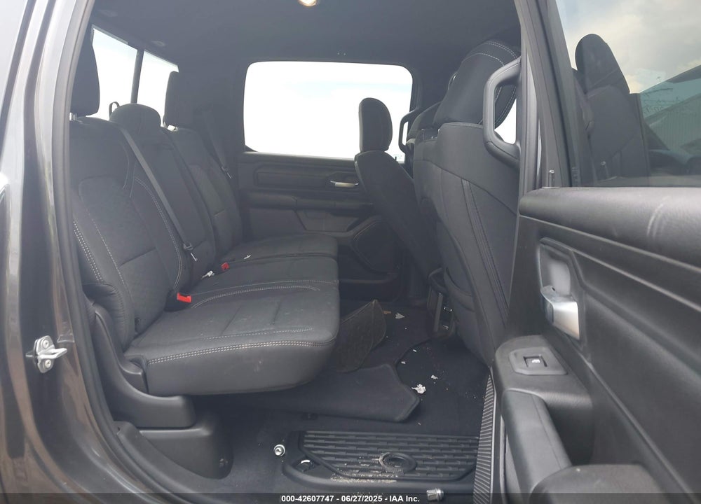 2025 RAM 1500 TRADESMAN 4X2 5'7 BOX VIN: 1C6RREGP8SN718325