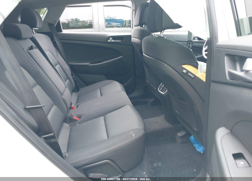 2017 HYUNDAI TUCSON NIGHT VIN: KM8J33A25HU556995