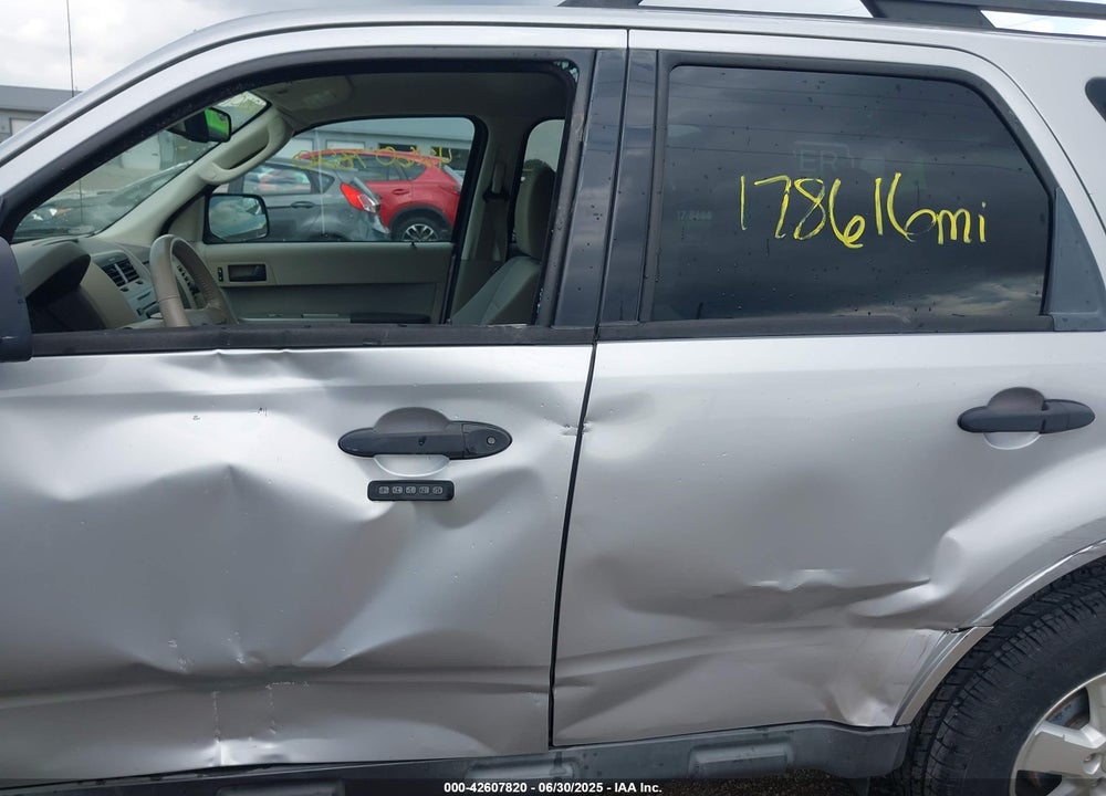 2011 FORD ESCAPE VIN: 1FMCU9D77BKC53204