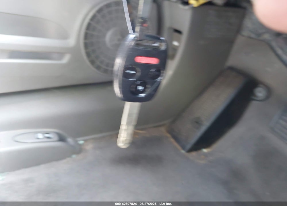 2011 HONDA CIVIC VIN: 19XFA1F84BE025388