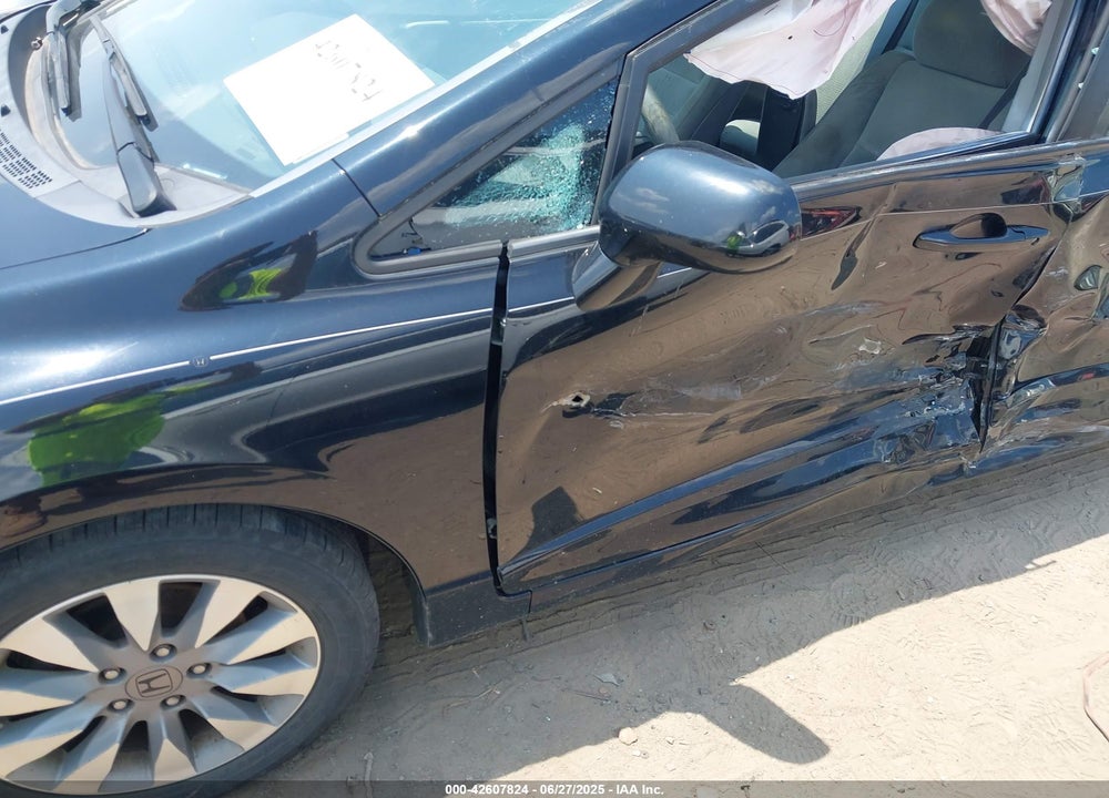 2011 HONDA CIVIC VIN: 19XFA1F84BE025388