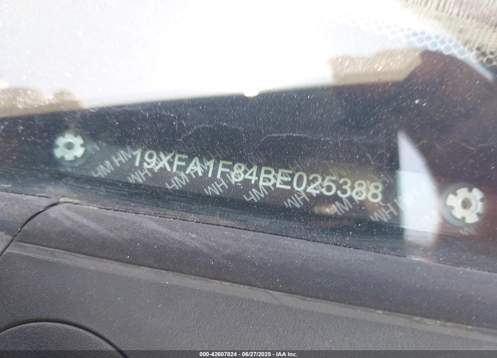 2011 HONDA CIVIC VIN: 19XFA1F84BE025388