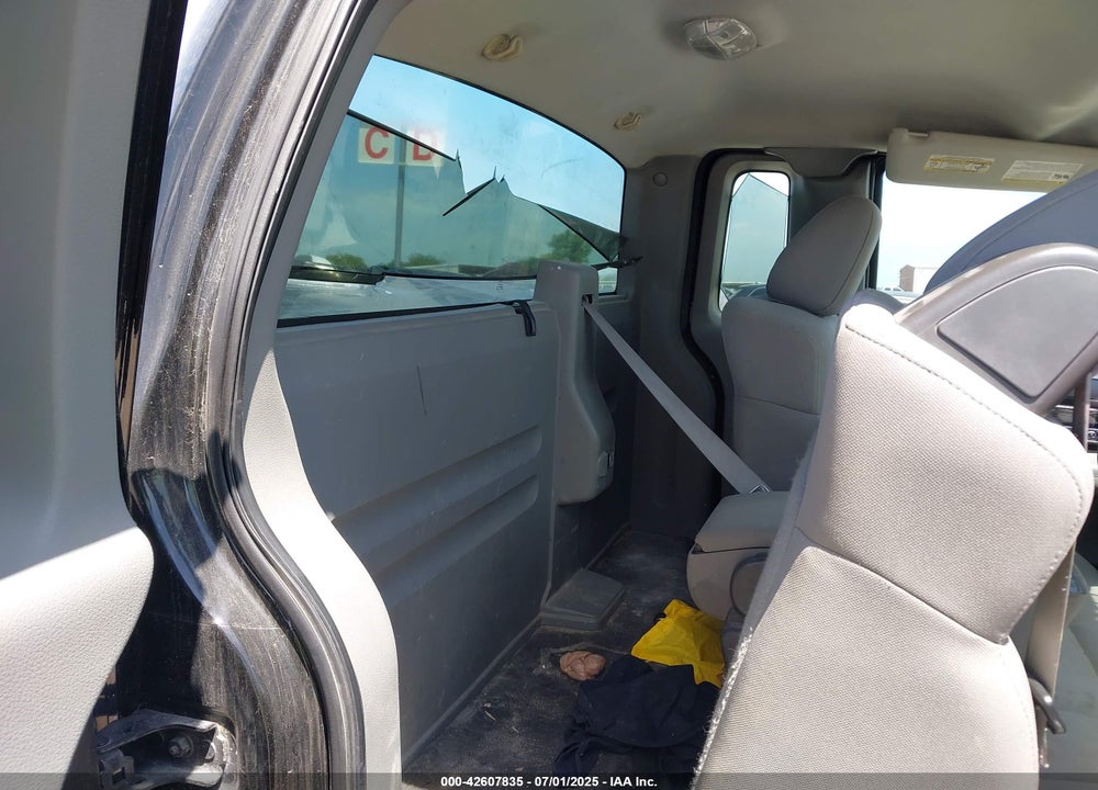 2006 FORD F-150 STX/XL/XLT VIN: 1FTRF12236NB67877