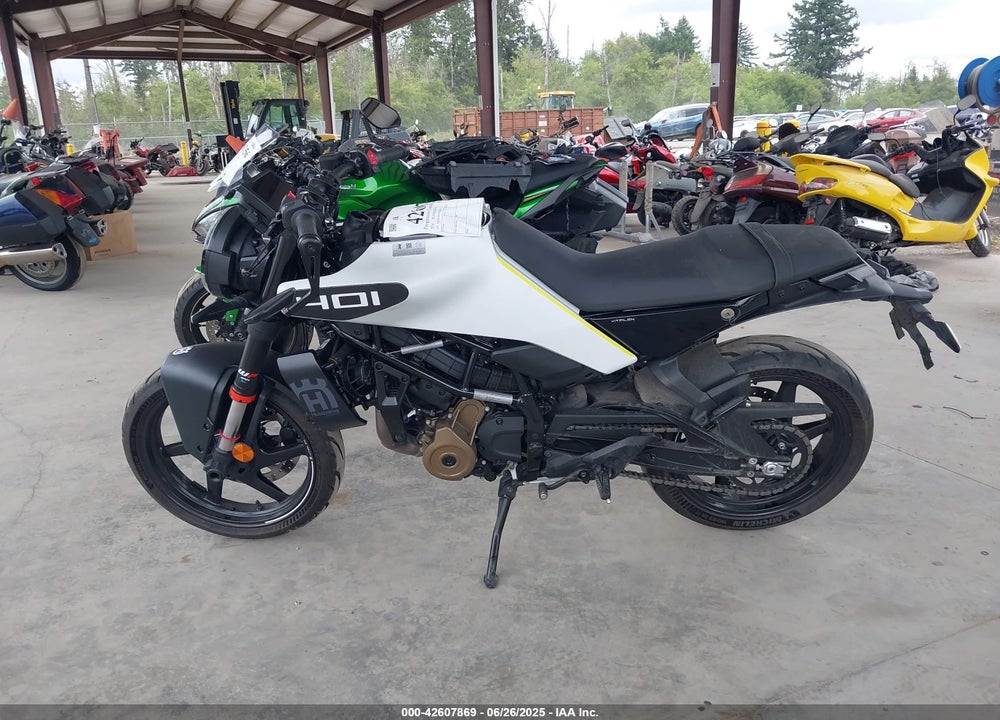 2024 HUSQVARNA VITPILEN 401/SVARTPILEN 401 VIN: MD2JUJ407RN210632