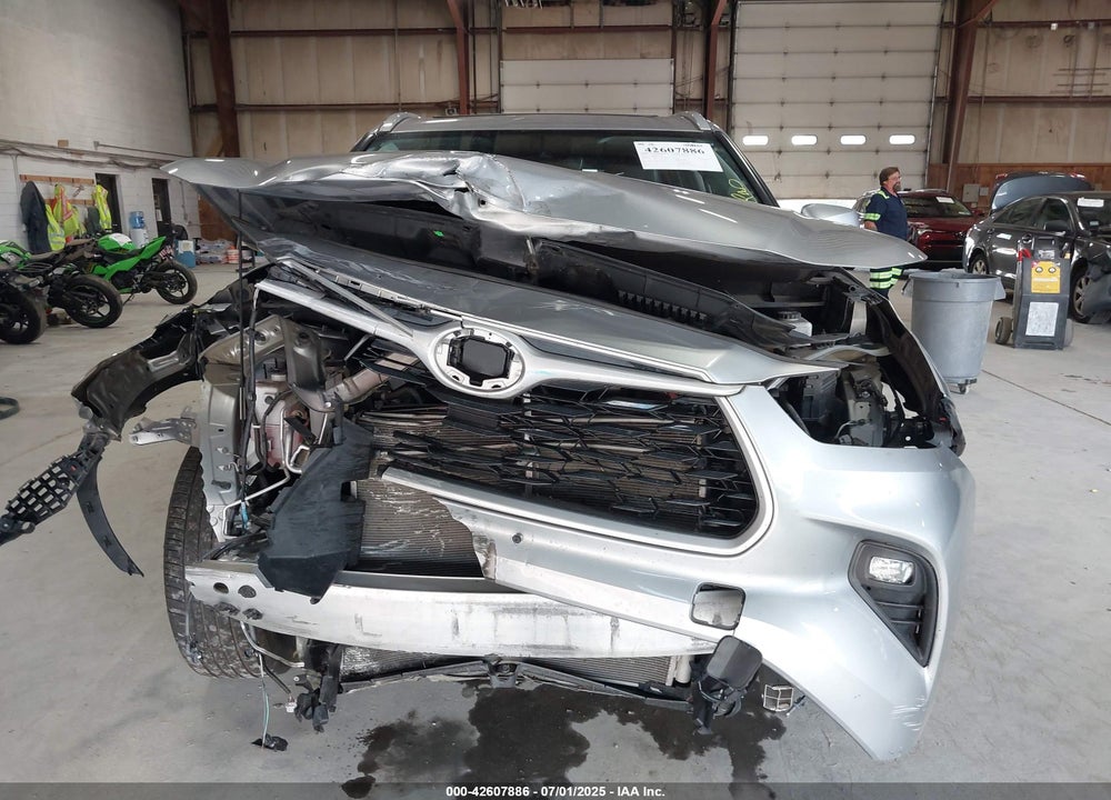 2023 TOYOTA HIGHLANDER VIN: 5TDKDRBH4PS012227